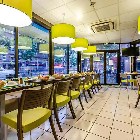 Hotel Victor Hugo 2*